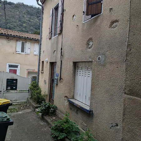 Jolie Maison *